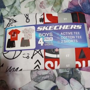 SKECHERS